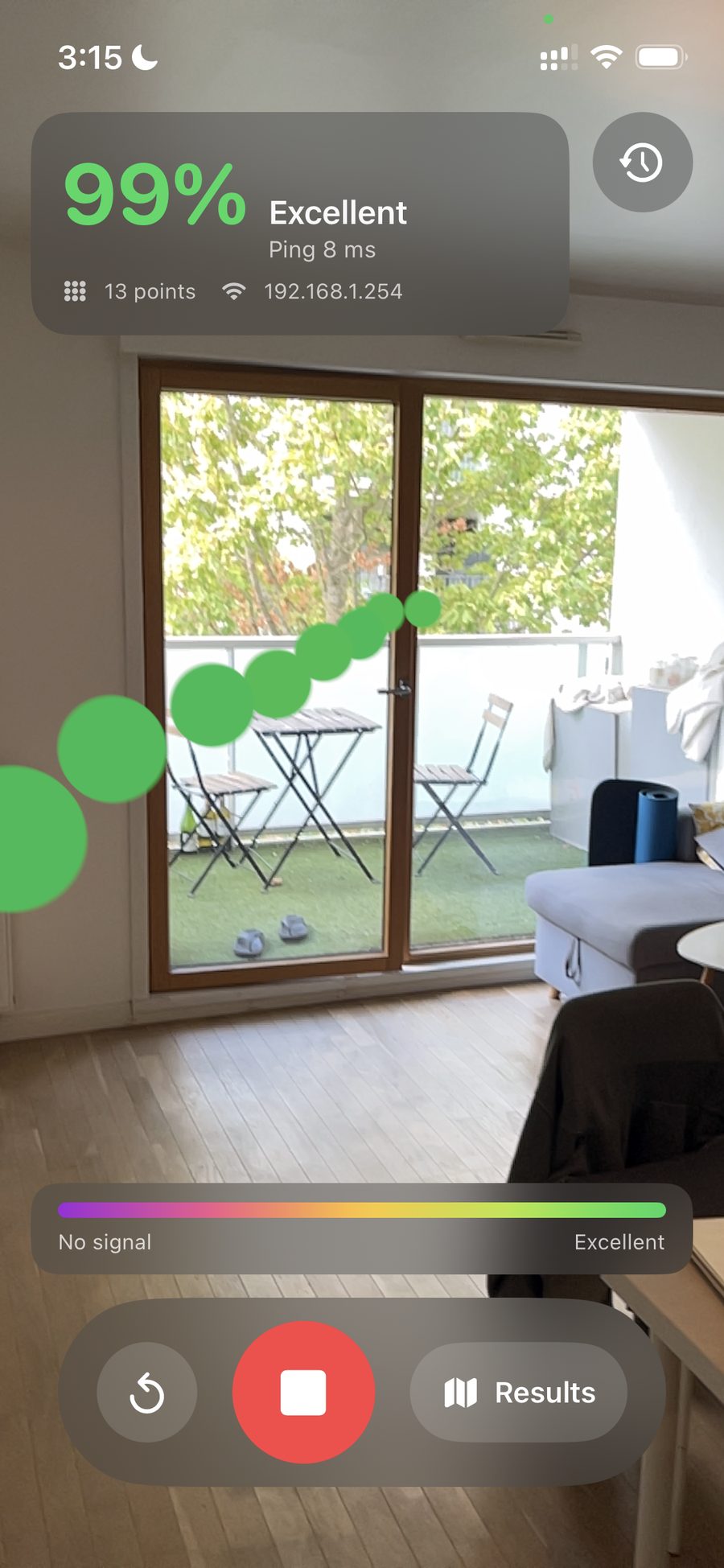 AR view by the balcony: 99% Excellent, ping 8ms, 13 points, a trail of green spheres